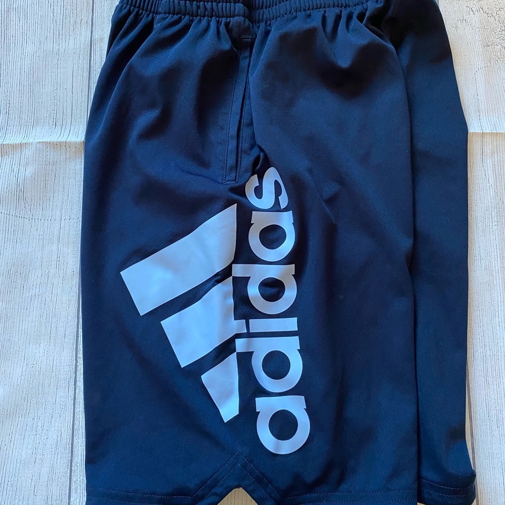 Adidas Youth Large Shorts. Drawstring. 2 Pockets. Excellent Condition.